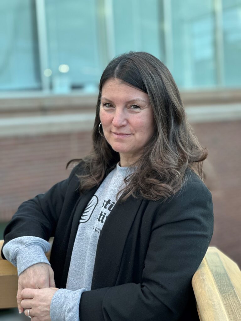 Head shot of Melanie Chernoff